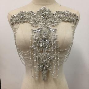 beaded diamond collar flower