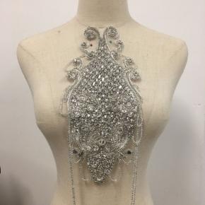 Diamond tassel applique