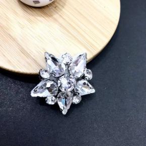 WeNRhinestone Pentagram Cloth Sticker