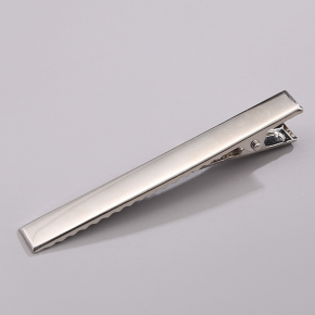 Metal duckbill clip