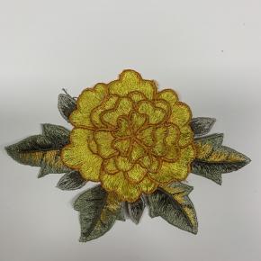 Water soluble embroidery three-dimensional decal