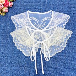 Transparent embroidered collar