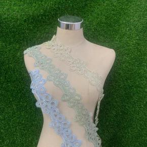 Hot diamond lace