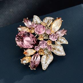 New European and American Style Crystal Flower Brooch Niche High-end Plant Brooch Suit Jacket Accessories Exquisite Pin