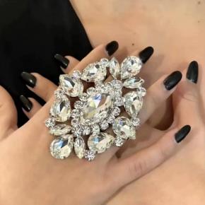 Oval Ring Large Rhinestone Teardrop-shaped Exaggerated Personality Ring Factory Wholesale Ring