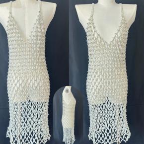 现货爆款镶钻菱形格子复古珍珠纯手工串珠镂空吊带连衣裙气质修身