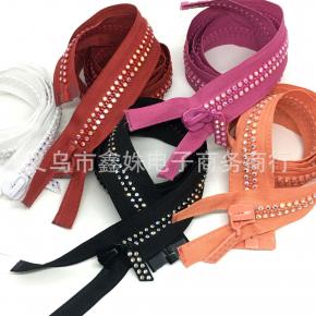 跨境厂家直销刺绣烫钻涤纶条码 服装辅料配件