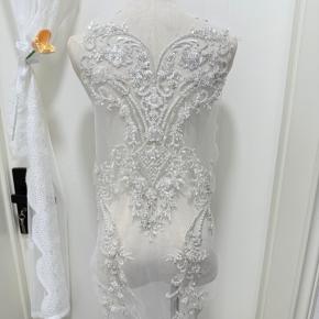 新款重工珠绣花贴 银线珠子亮片中心花 袖花 婚纱礼服服装辅料