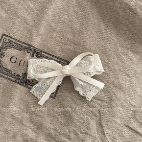 Bride Retro and Small and Fresh Beige butterfly Embroidery Lace Trimmed Hairpin Clip, Pastoral Hairpin, Duck Clip