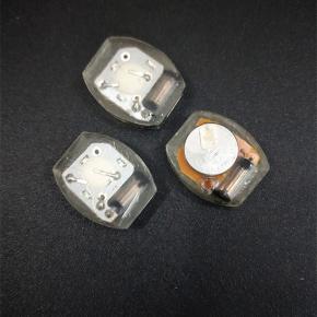 刺绣徽章带LED灯环保服装配件亮片熨烫贴花由塑料制成