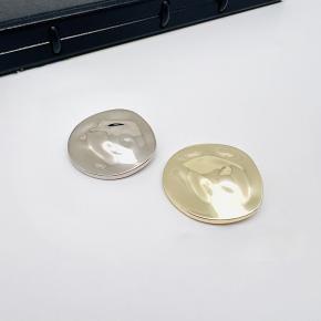 【扣针胸针】现货锌合金扣饰品 