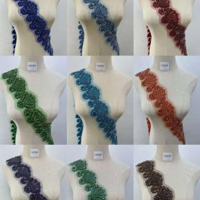 批发婚纱热敷花胸衣铆钉水钻镶边用于新娘礼服