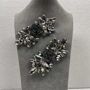 Handmade Adhesive Flower Rhinestone Decorative Patches for Shoes Hats Bags Clothing Socks Luggage Manufacturers Direct Batch