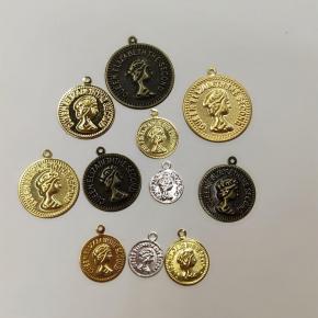 Hanging Hole Beauty Head Queen Iron Vintage Coin Hair Rope Lace Pendant Accessories for Bags & Shoes