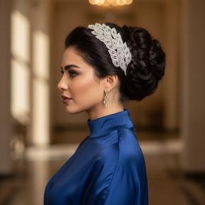 Fully rhinestone and crystal feather headband, luxurious rhinestone and feather headpiece, stage party hair accessory.