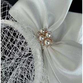 New White Handmade Satin Bow Headband, Vintage Bridal Hair Hoop Wedding Hair Accessories for Studio Photography