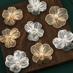 Classic French Style Hollow Out Metal Flower with Pearl DIY Jewelry Accessories Fresh & Sweet Garment Decoration Parts